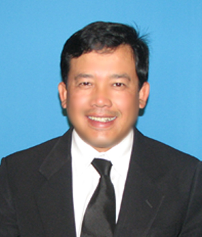 นายอิทธิเดช แก้วหลวง