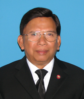 นายประสงค์ บูรณ์พงศ์