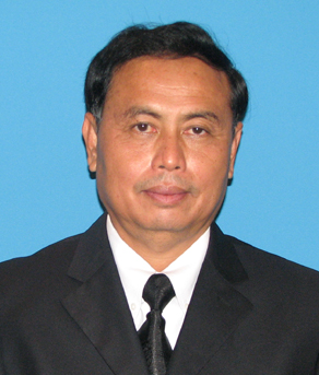 นายพีระเพชร ศิริกุล